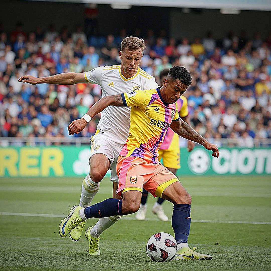HLV Ould Ali kéo Yemen qua màn sương chiến tranh: Cúp Vùng Vịnh và bài toán không có sân nhà HLV Ould Ali kéo Yemen qua màn sương chiến tranh: Cúp Vùng Vịnh và bài toán không có sân nhà