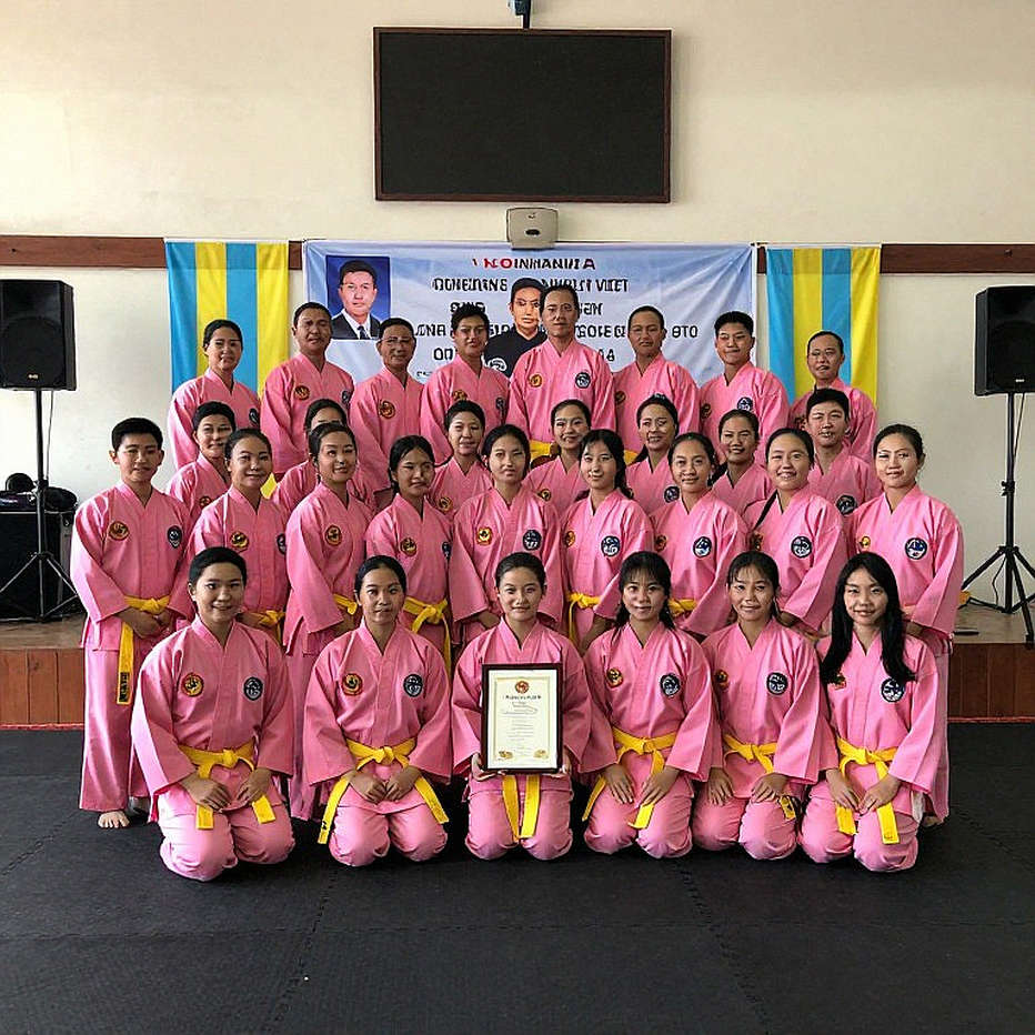 Võ thuật Việt Nam: Khi những cú đấm đầu tiên dạy ta cách giữ thăng bằng Võ thuật Việt Nam: Khi những cú đấm đầu tiên dạy ta cách giữ thăng bằng