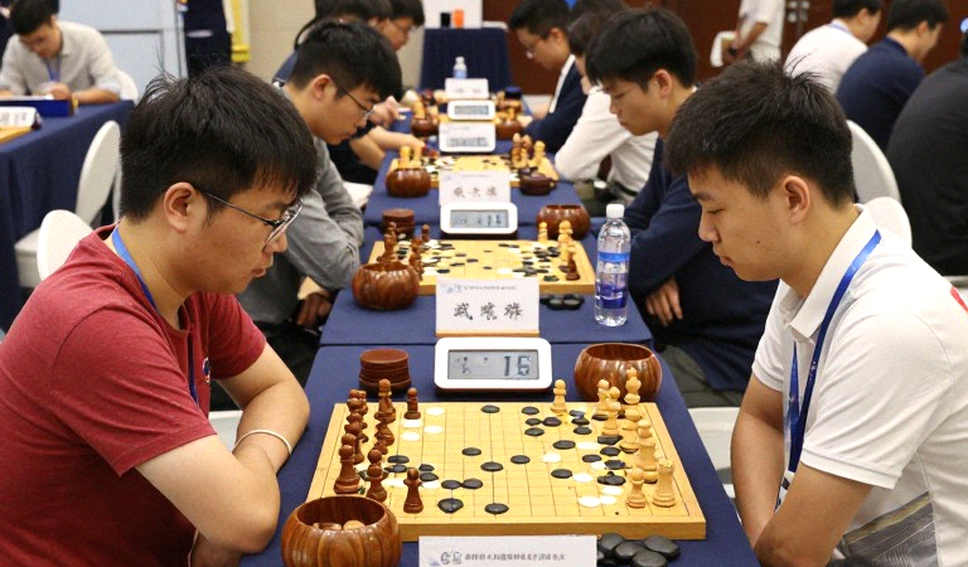 Khi quân Trắng bỏ 2.c4: sáu hệ thống né lý thuyết và bản đồ phòng ngự cho quân Đen