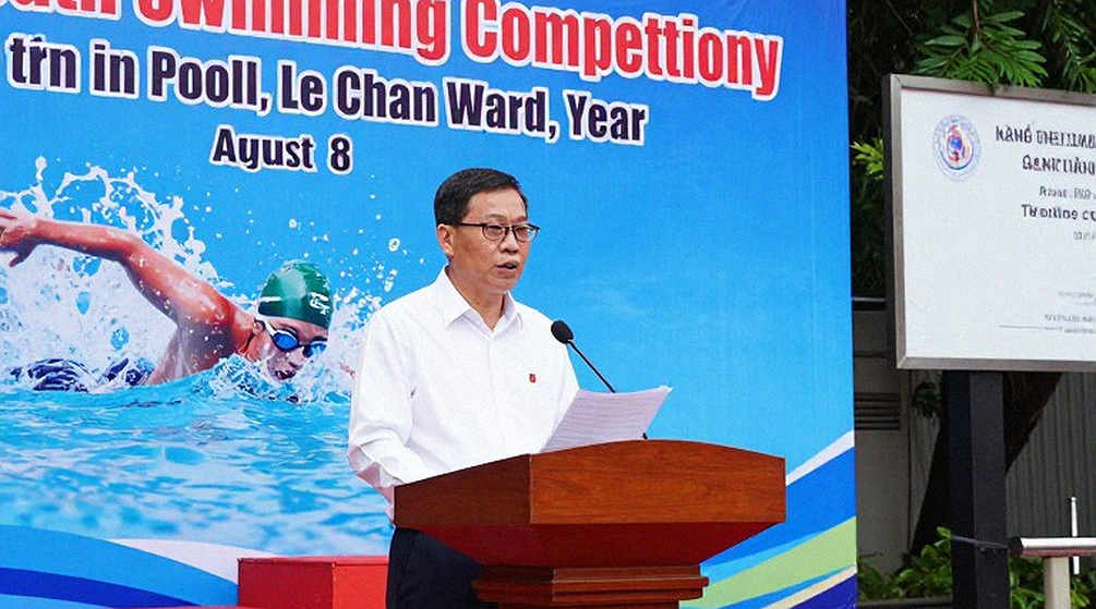 Steenbergen phá kỷ lục châu Âu 100m hỗn hợp ngắn: 56,18 giây và khoảng cách 1,07 giây