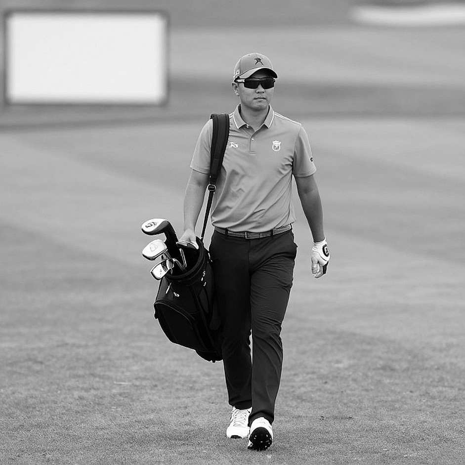 Mùa lạnh trên sân golf: Khi nhịp gió quyết định nhịp kệ hàng
