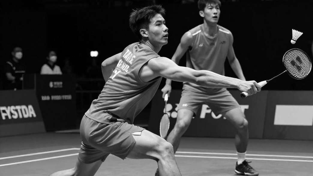 Khoảng lặng trước đường cầu: cầu lông trong chu kỳ Olympic và cái giá của sự chuyên sâu Khoảng lặng trước đường cầu: cầu lông trong chu kỳ Olympic và cái giá của sự chuyên sâu