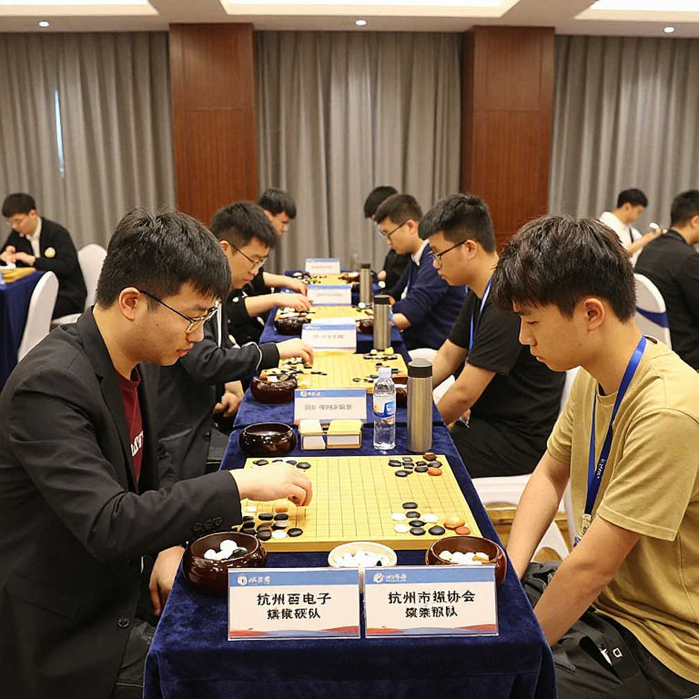 Clutch Chess, khóa học của Valeri Lilov và cách làng cờ kể sai câu chuyện của chính mình Clutch Chess, khóa học của Valeri Lilov và cách làng cờ kể sai câu chuyện của chính mình