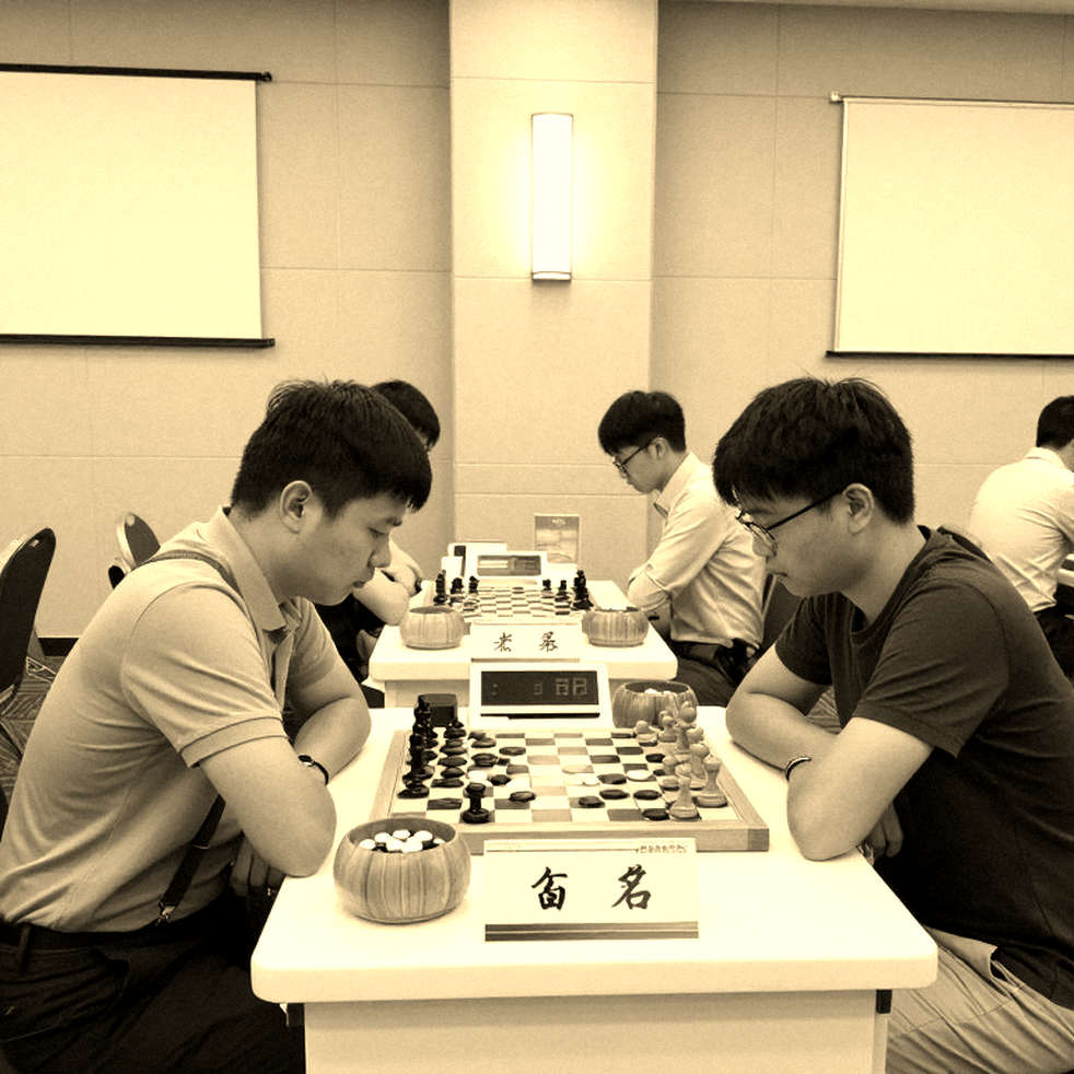 Between 9...a5 and a Samarkand Headline: When a Chess Document Contradicts Itself Between 9...a5 and a Samarkand Headline: When a Chess Document Contradicts Itself