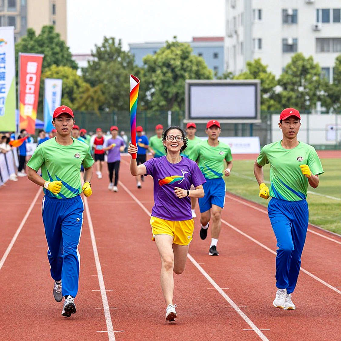 Hồ sơ hoàn hảo, dữ liệu trống rỗng: khi bóng đá tin vào khuôn mẫu hơn bằng chứng