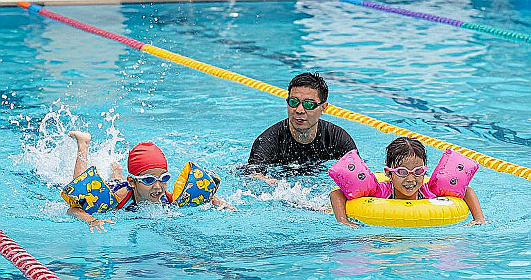 Tin tuyển dụng ở Tulane: bể bơi Olympic, chứng chỉ Red Cross và tầng đáy của bơi lội Mỹ