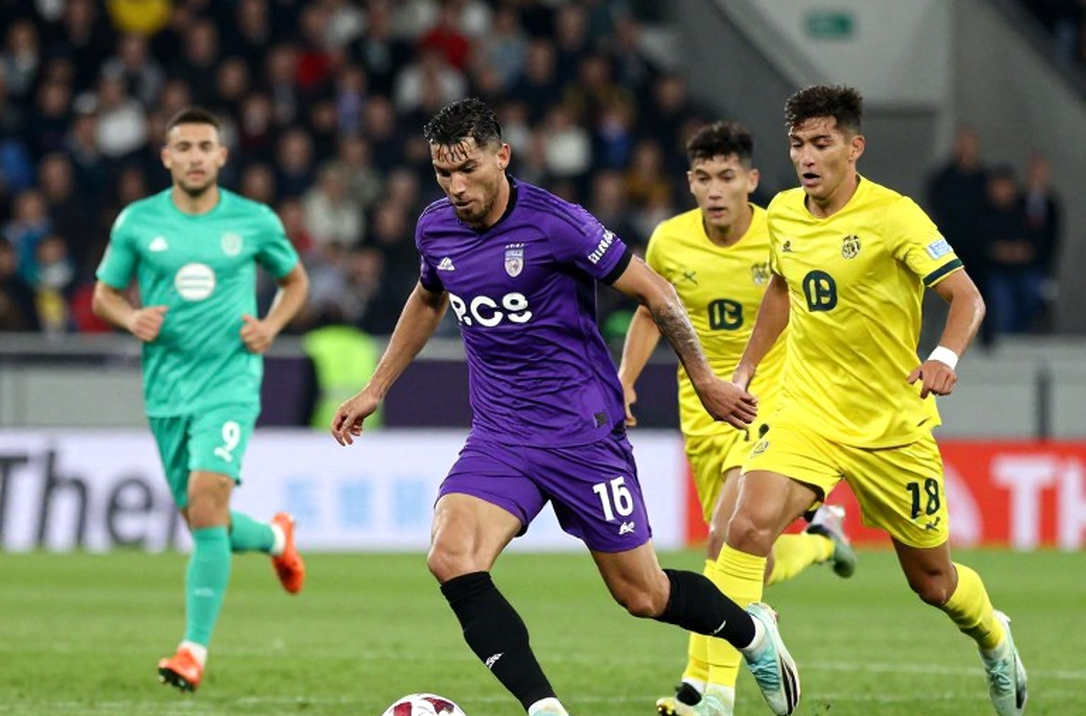 Liverpool và bài toán kế vị Van Dijk: Khi tốc độ trở thành một dạng di sản