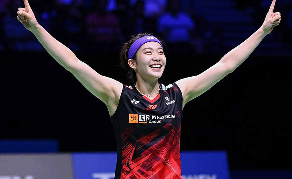 Alwi Farhan và Kento Momota trước Asian Games 2026: Khi ngôi sao chỉ là sản phẩm của cấu trúc